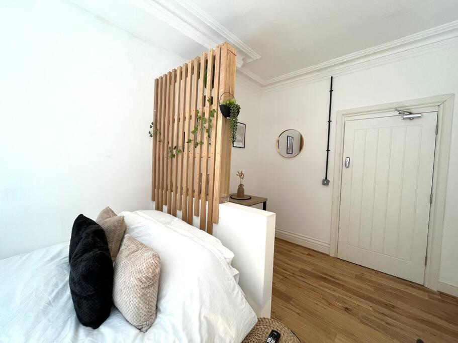 Flat 12, 10 St John'S Road Apartamento Bournemouth Exterior foto